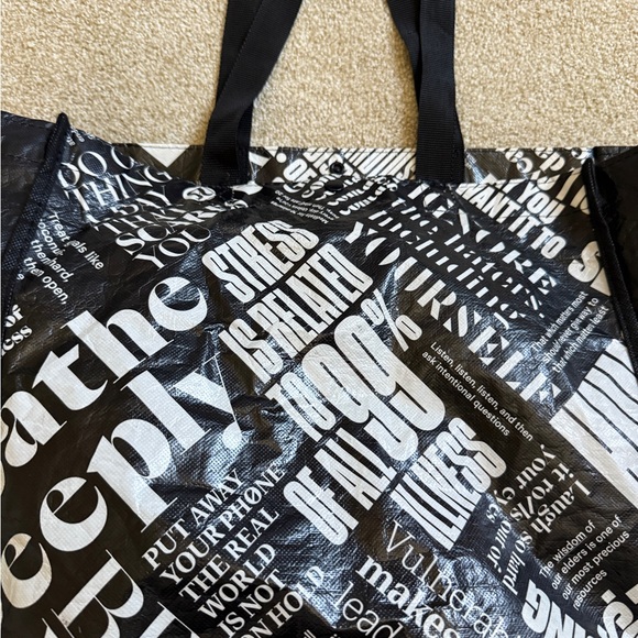 LULULEMON Large Black White Reusable Shopping Bag 16” X 13 1/2” Tote Retail Bag - Picture 3 of 12